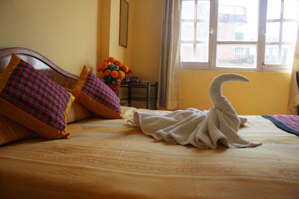 Simrika Homes Bed And Breakfast Катманду Стая снимка